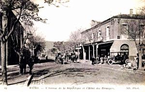 Batna - Avenue de la Republique et Hotel des Etrangers